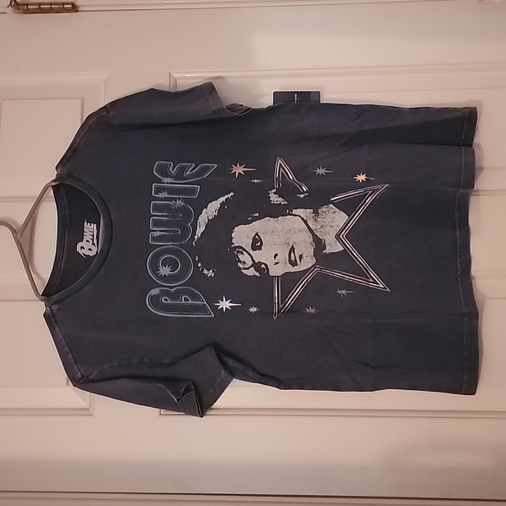 Lucky Brand small graphic tee